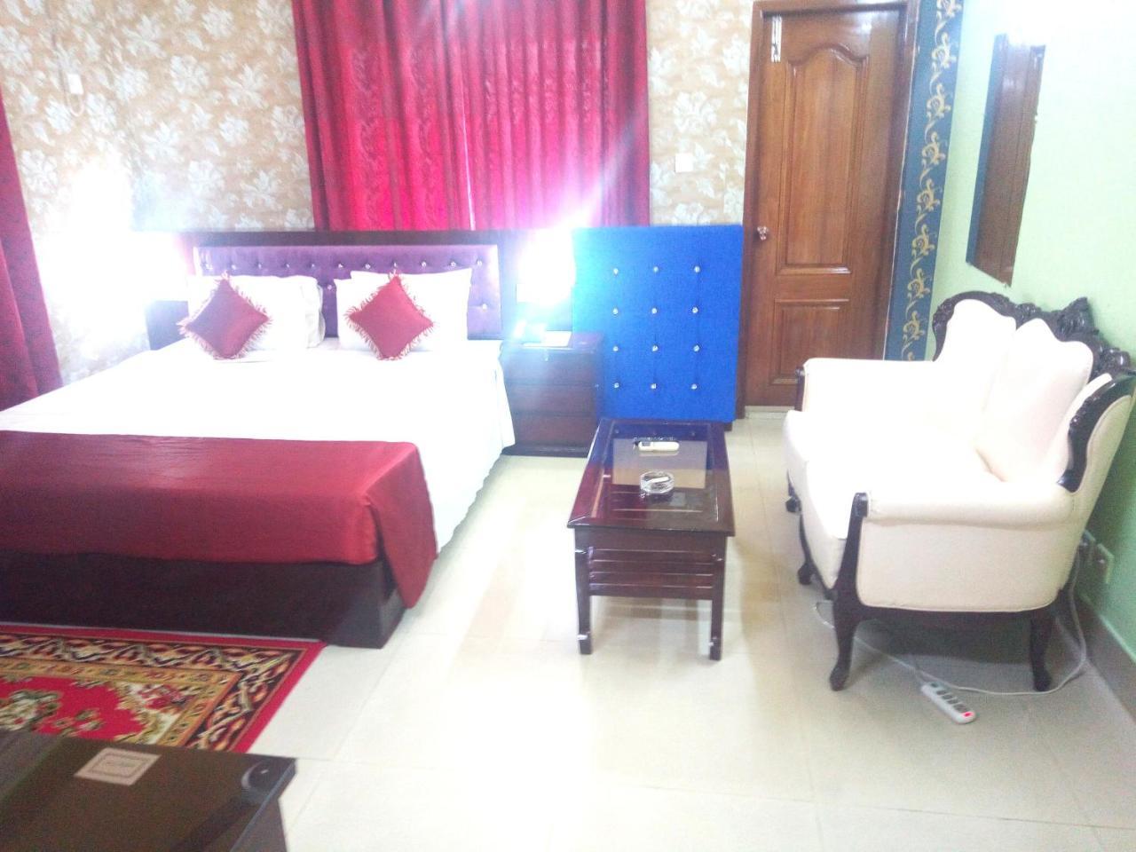 Hotel Lake View Plaza Dhaka Ngoại thất bức ảnh