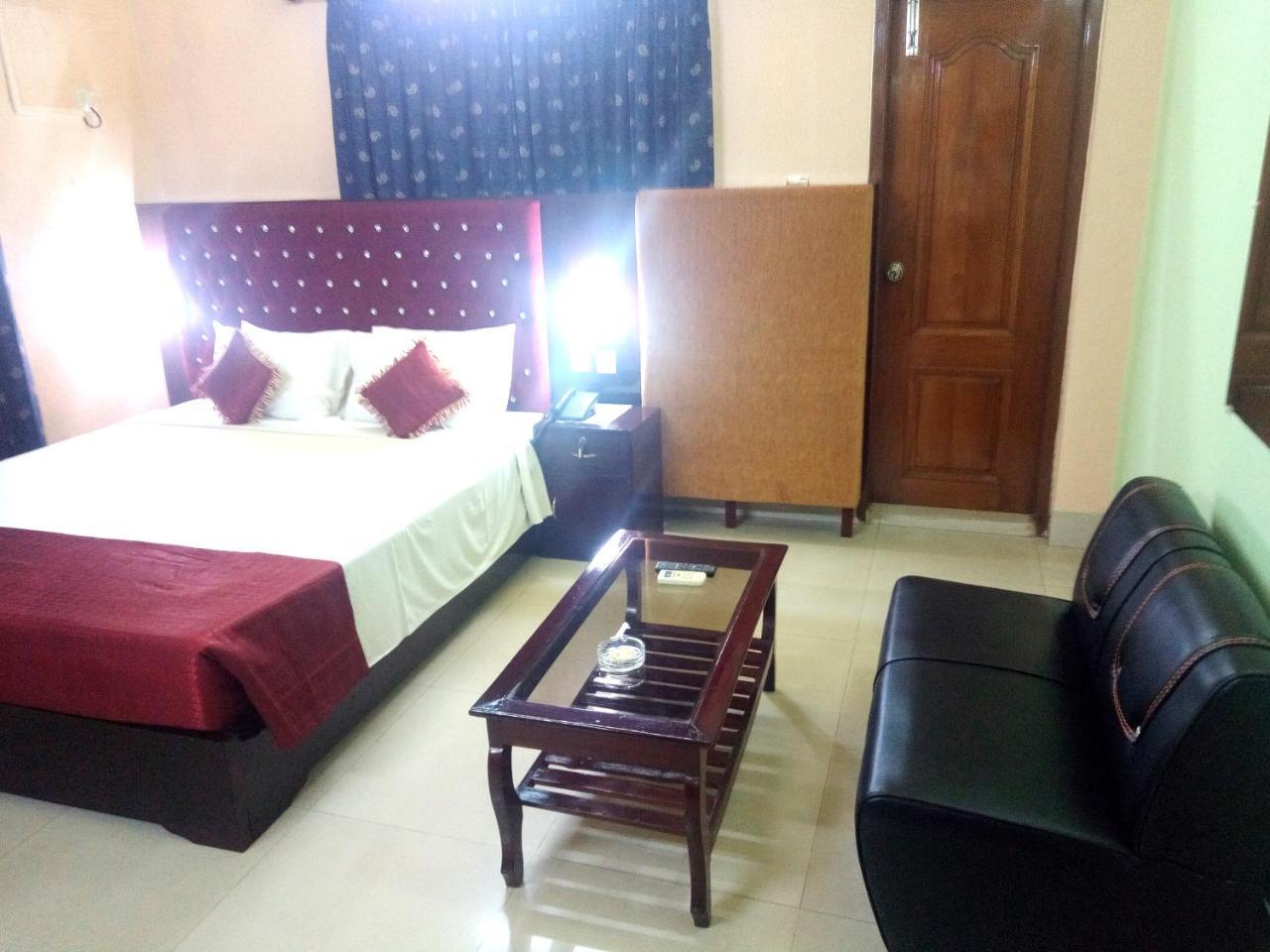 Hotel Lake View Plaza Dhaka Ngoại thất bức ảnh