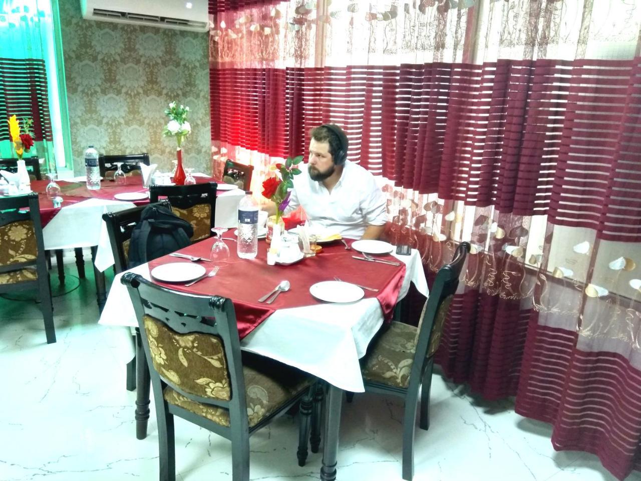 Hotel Lake View Plaza Dhaka Ngoại thất bức ảnh