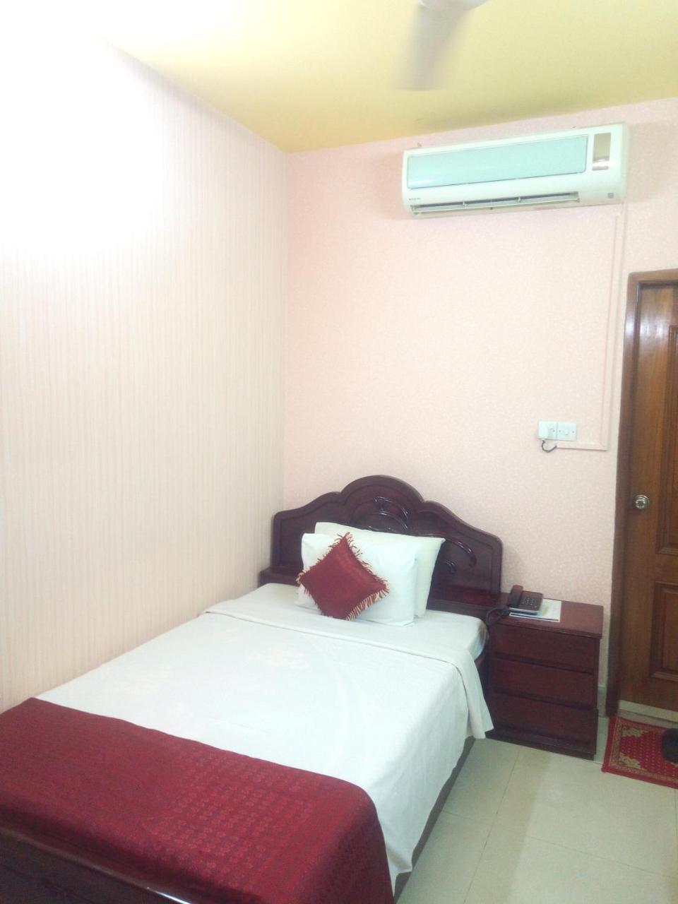 Hotel Lake View Plaza Dhaka Ngoại thất bức ảnh